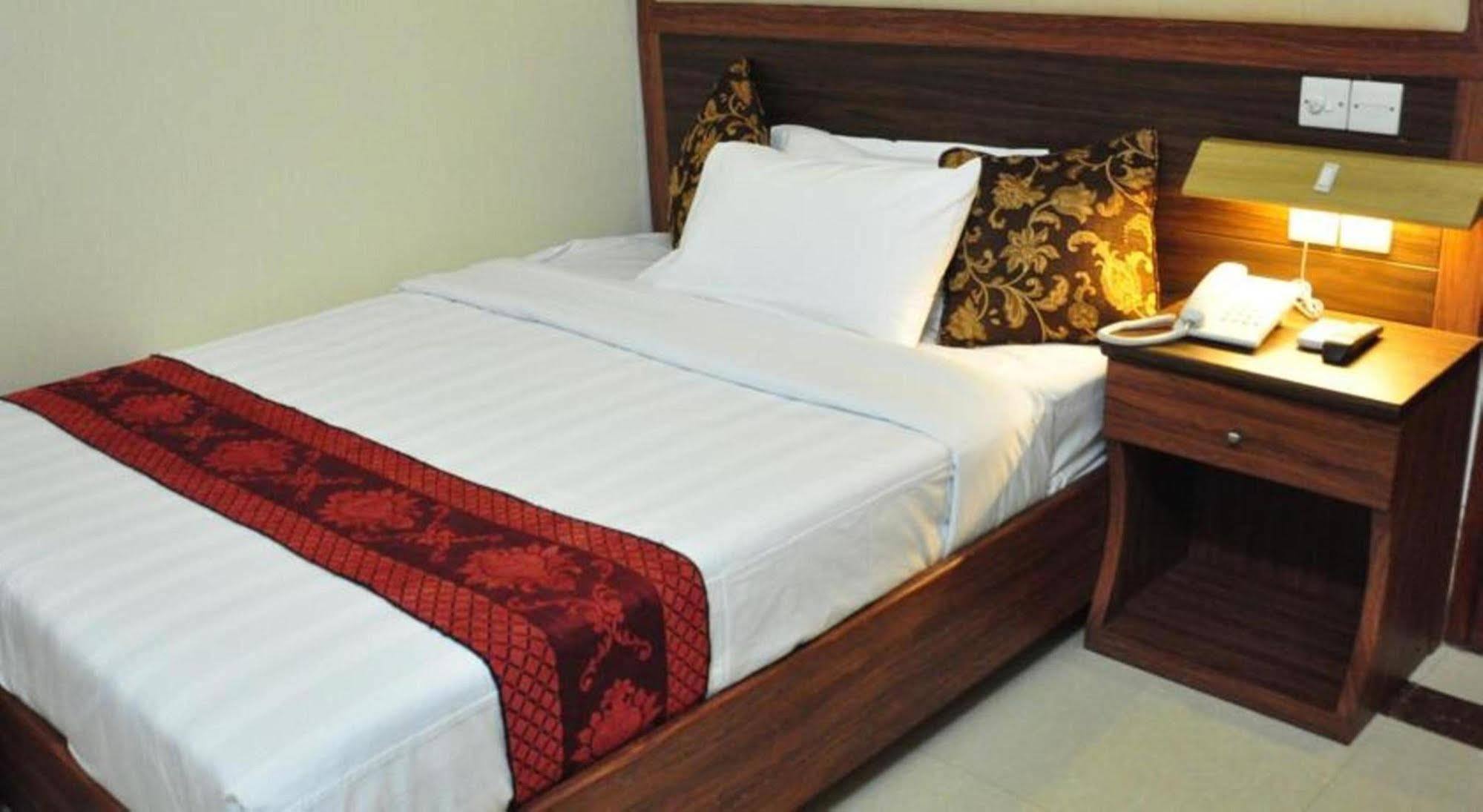 Marino Hotel - Best Near Airport Dhaka Ngoại thất bức ảnh